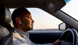 Ohio’s No-Headphone Zone: How Bikers Can Rock and Roll Safely RidingOn